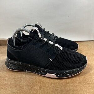 Kuru Atom Women Size 7.5 Wide Black Running Training
